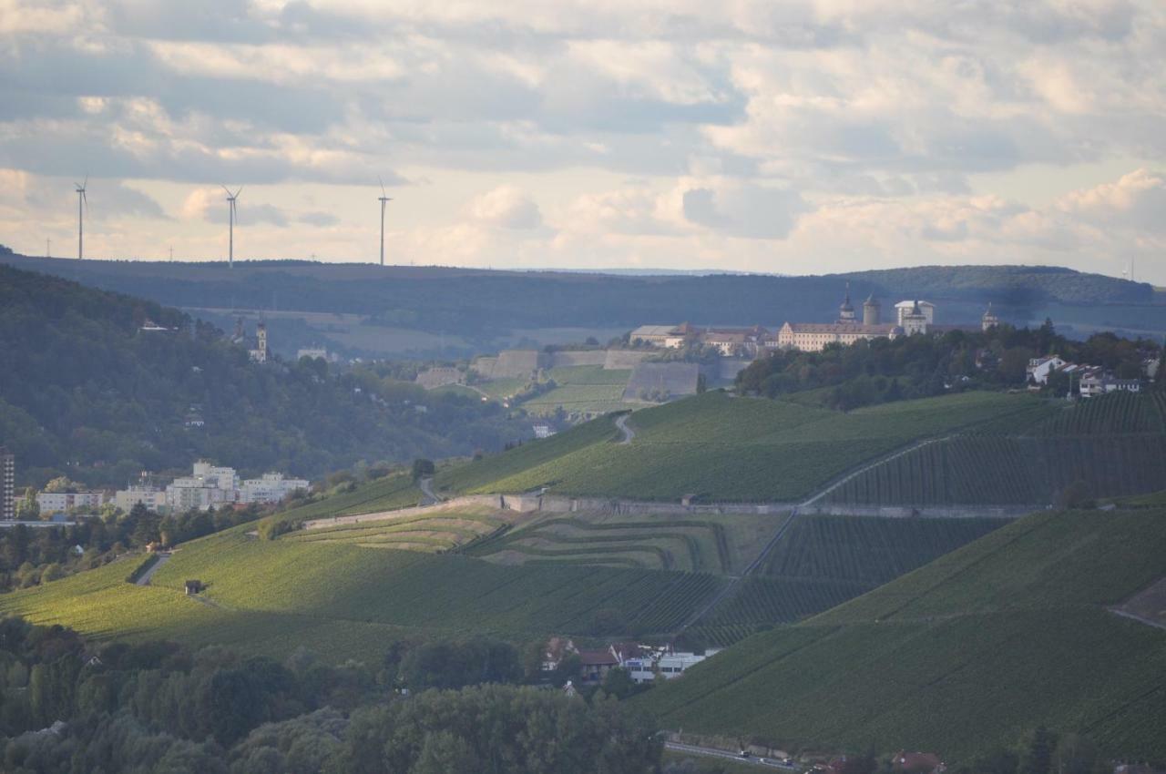 Ferienwohnung, Weingut Trockene Schmitts Randersacker Exteriör bild